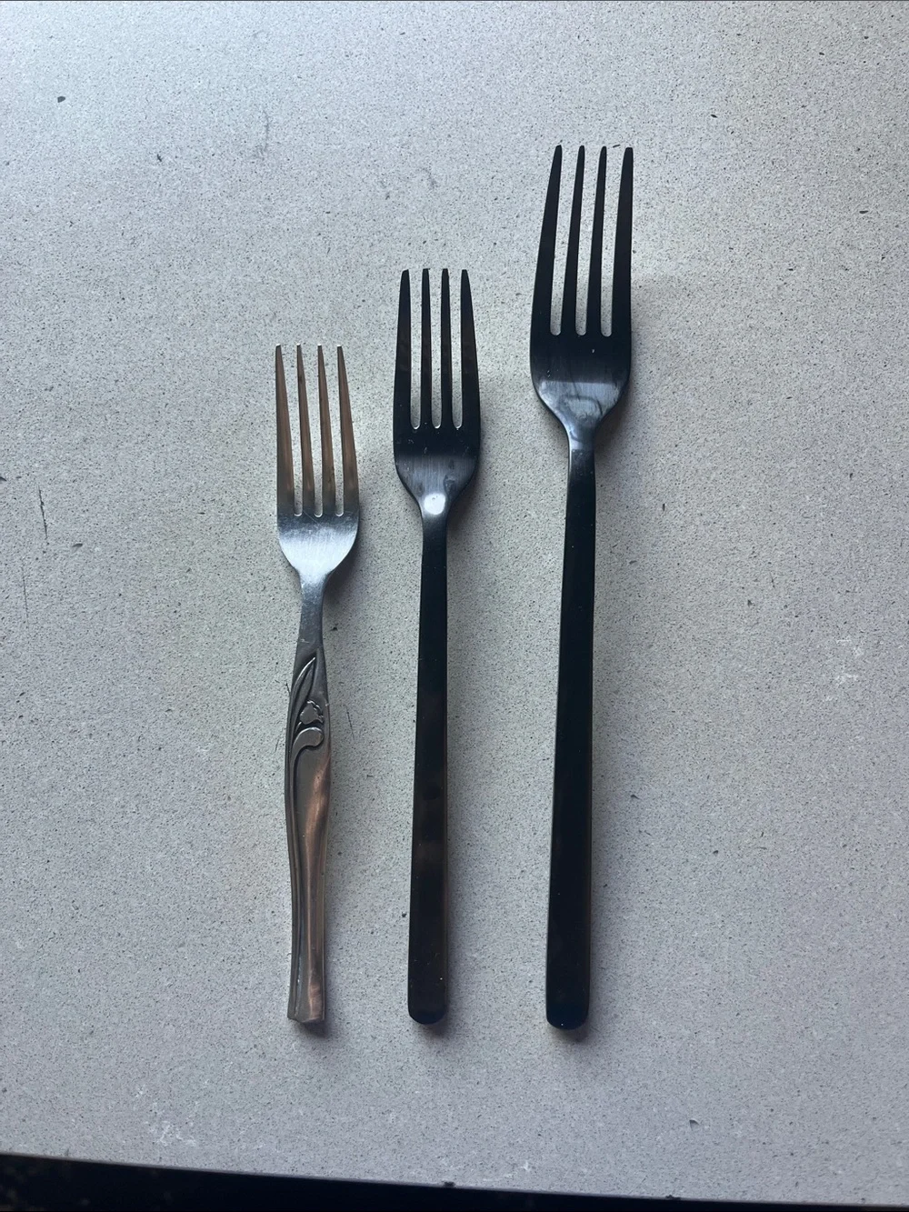 Stainless Steel Vintage Floral salad cocktail dessert Forks - Set of 3 Silver